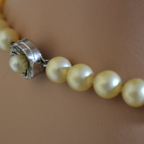 Vintage Majorica Cream Rose Pearl Choker Necklace 8mm - Picture 7 of 11